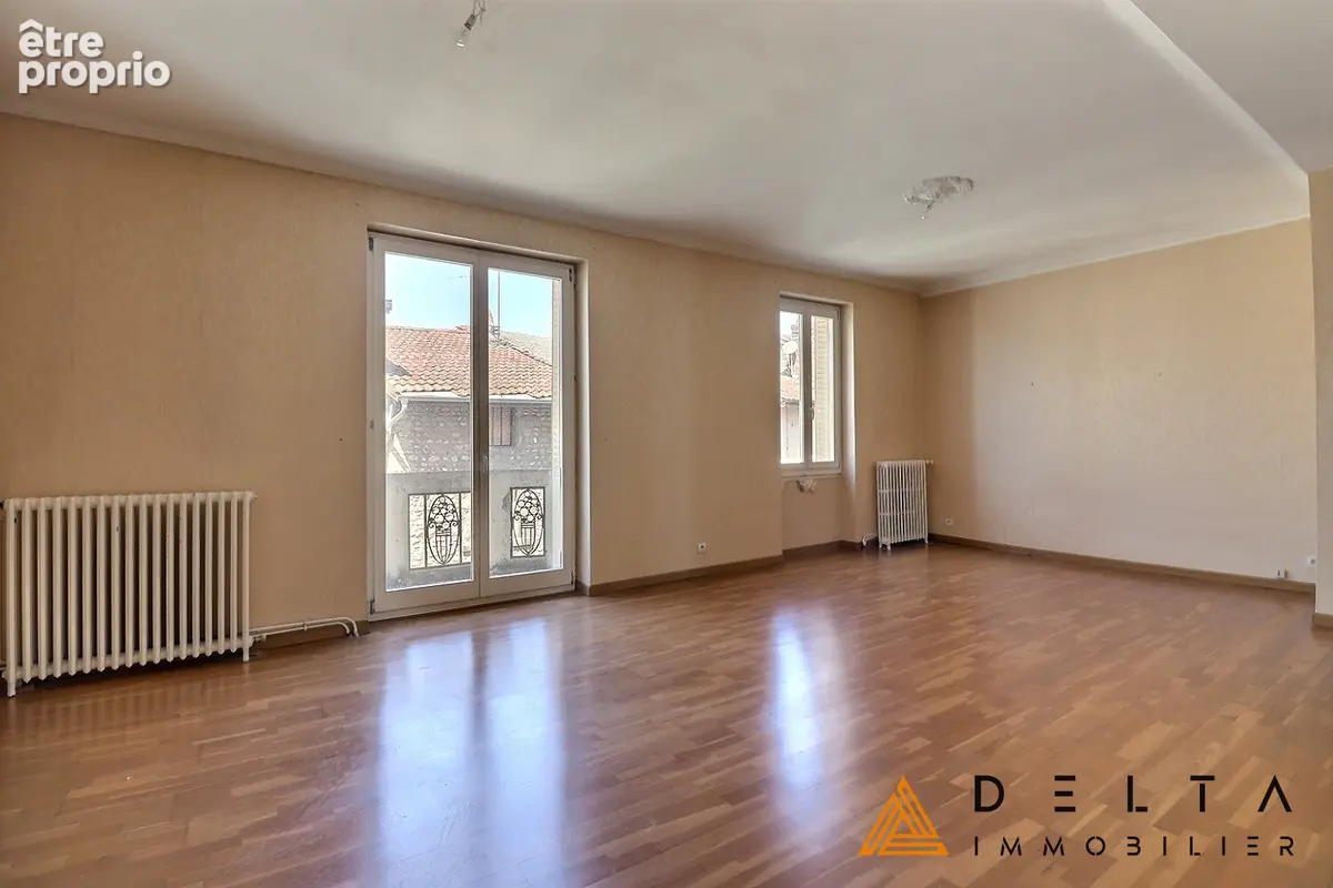Appartement 116m² avec terrasse, grenier et cave - photo 2