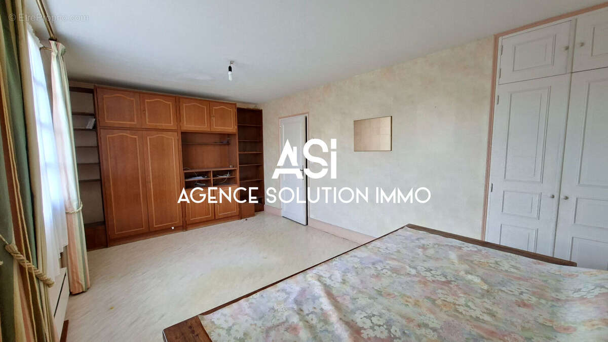 Maison à SAINT-GERMAIN-LE-FOUILLOUX