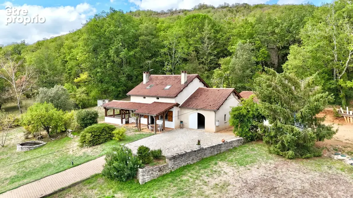 Maison 7 pièce(s) 146 m2 - photo 2