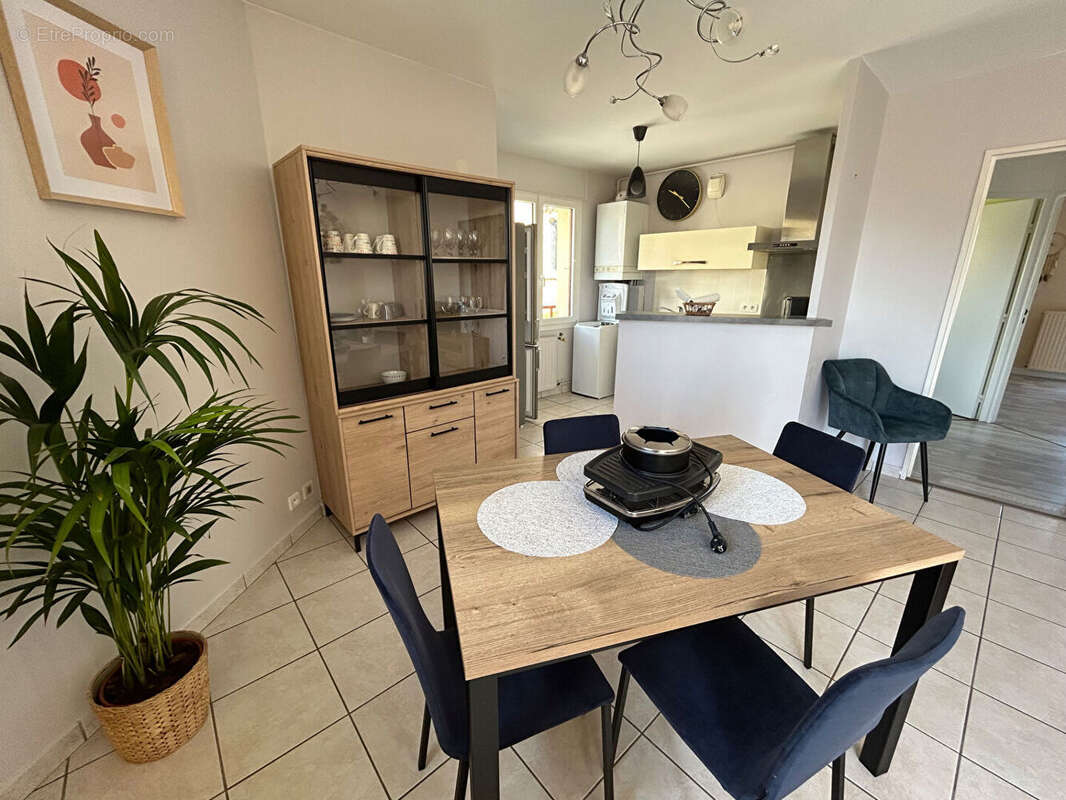 Appartement à LE RELECQ-KERHUON