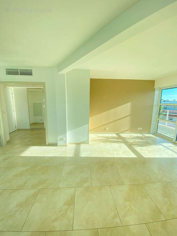 Appartement à CAGNES-SUR-MER