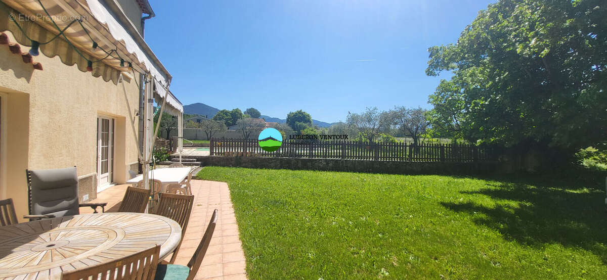 Maison à MIRABEL-AUX-BARONNIES