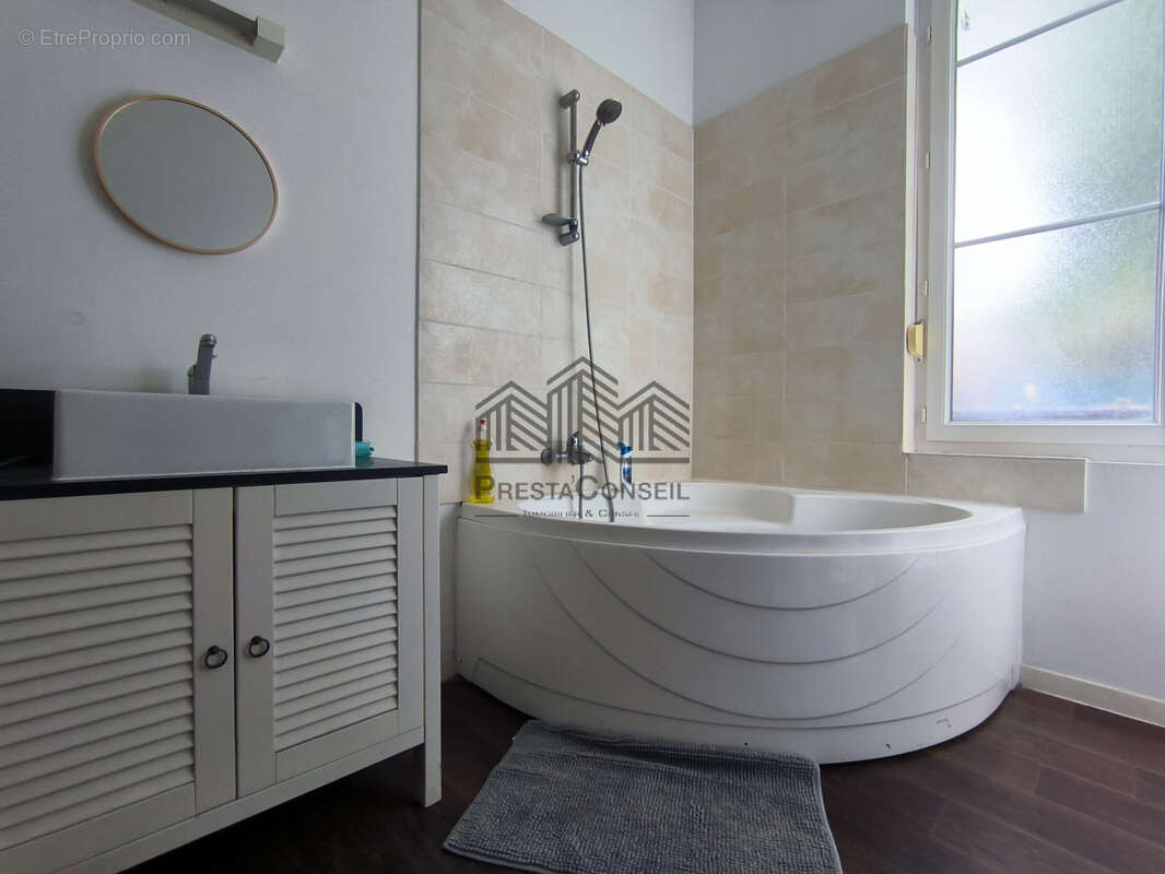 Appartement à CAUDEBEC-LES-ELBEUF