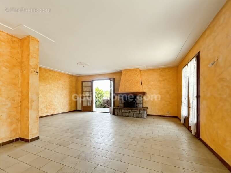 Maison à vendre 6 pièces HAUTERIVE (03) - photo 2