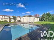 Photo 1 - Maison à BASSENS