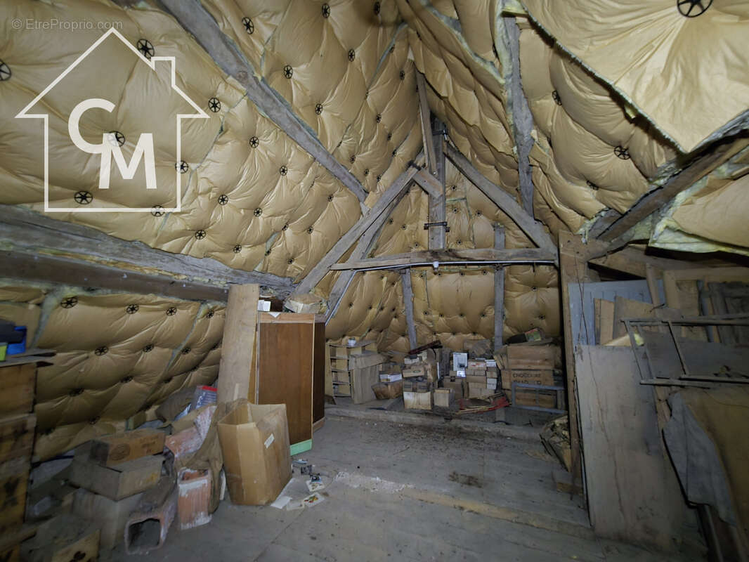 Maison à SAINT-CIVRAN
