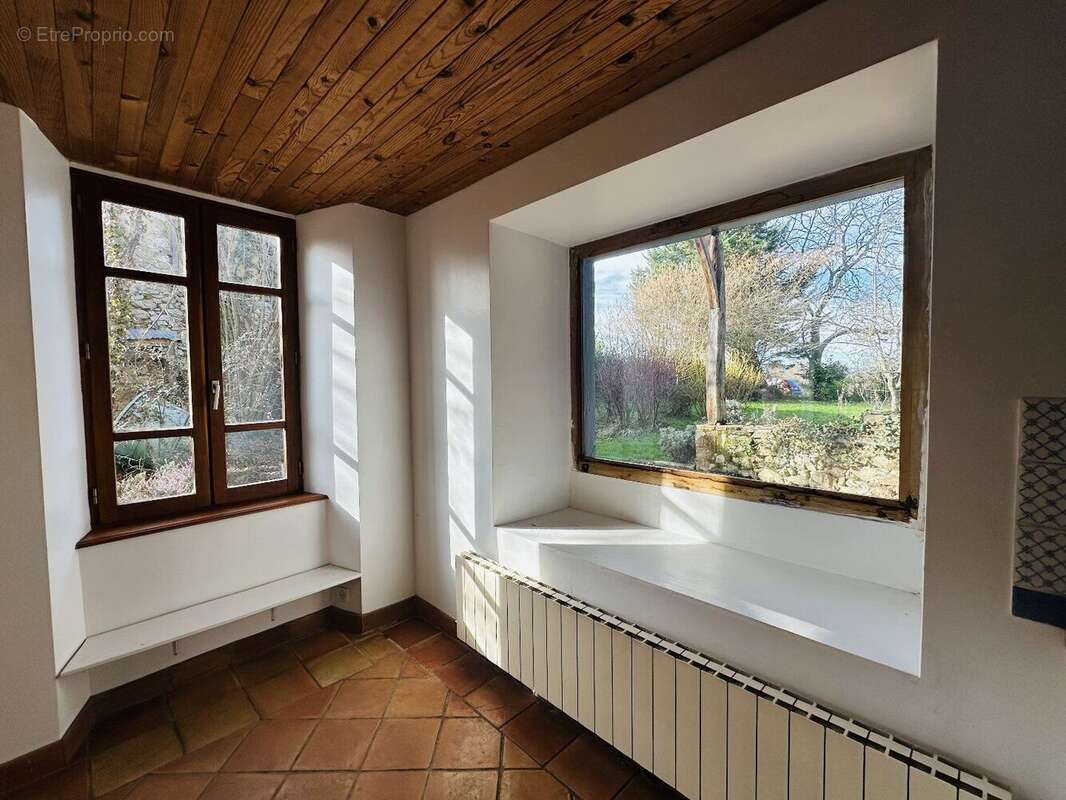 Propriété de 230m² sur Lasserre 09230 - photo 11