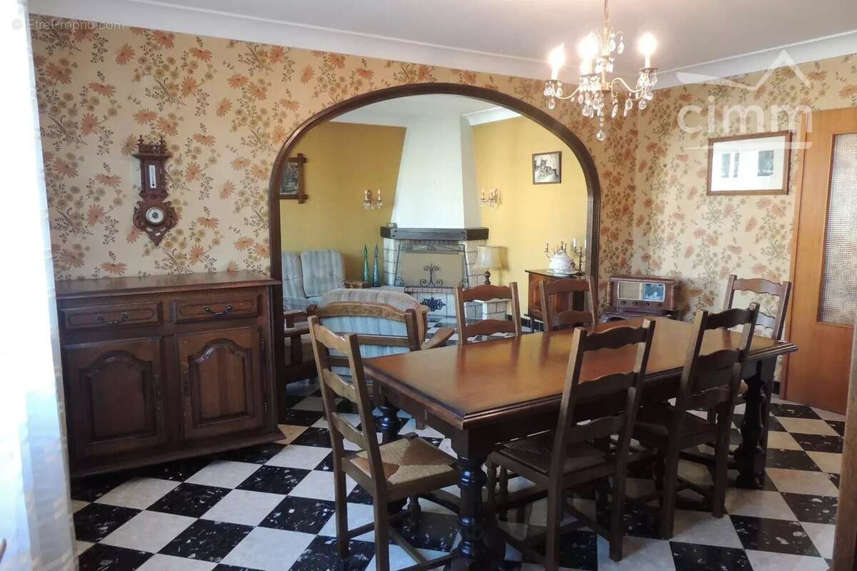 Maison à LABEGUDE