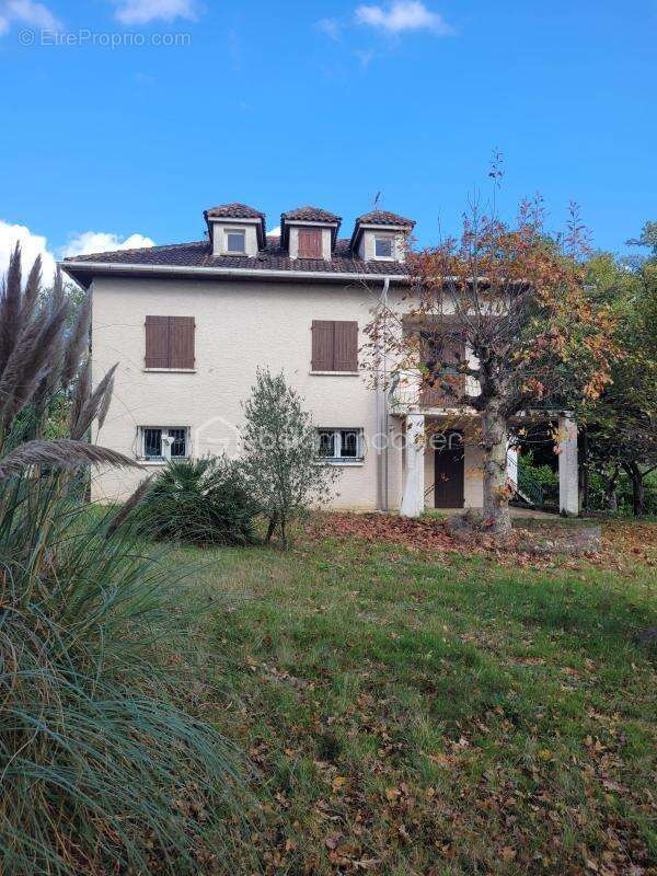 Maison à LA SALVETAT-SAINT-GILLES