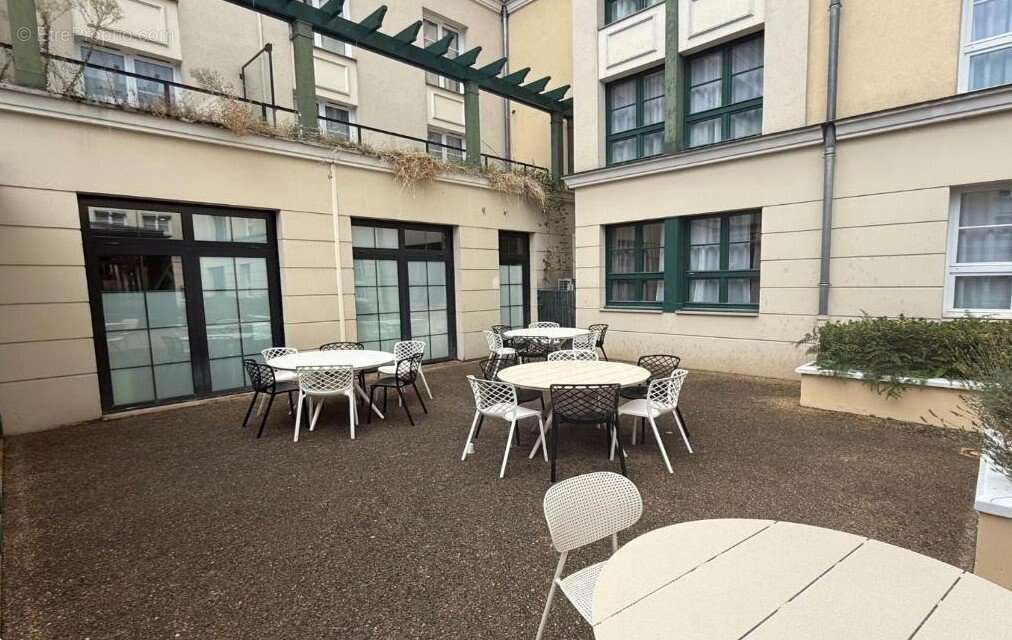 INVESTISSEMENT LOCATIF  SERRIS  Résidence de tourisme Adagio Aparthotel Val d'Europe - 5,70 % de rentabilité - photo 17