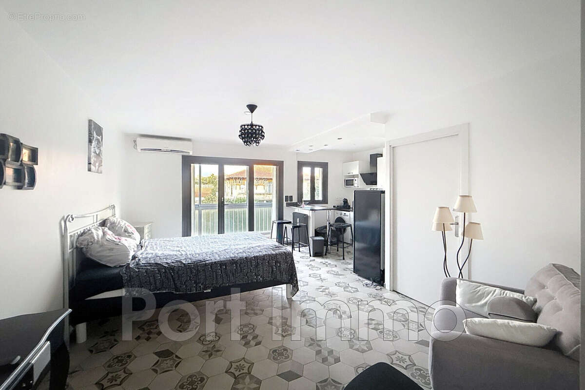 Appartement à CAGNES-SUR-MER