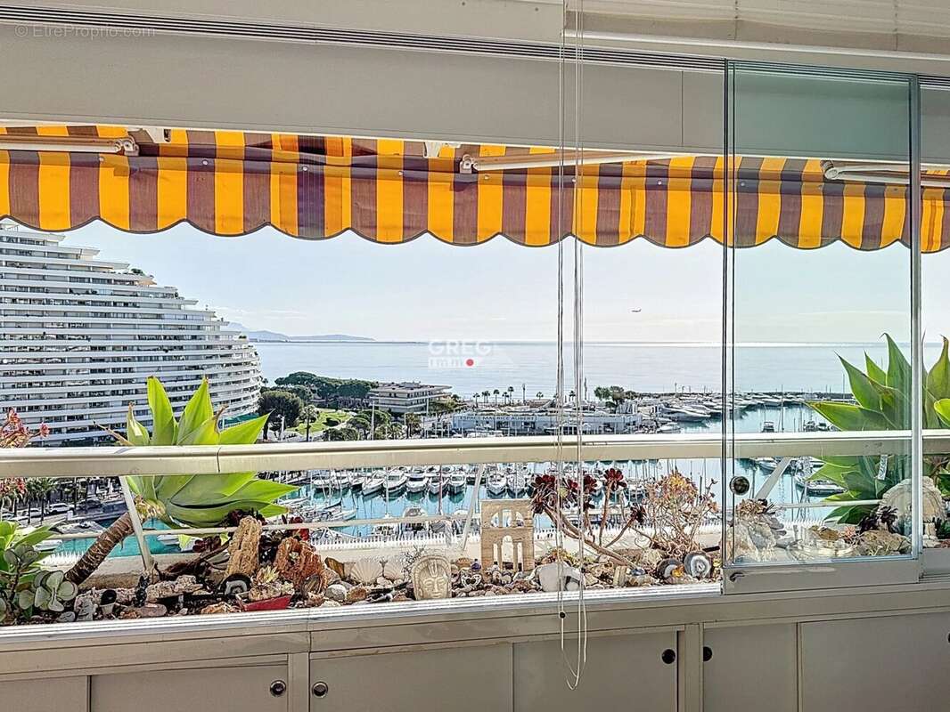 Appartement à VILLENEUVE-LOUBET