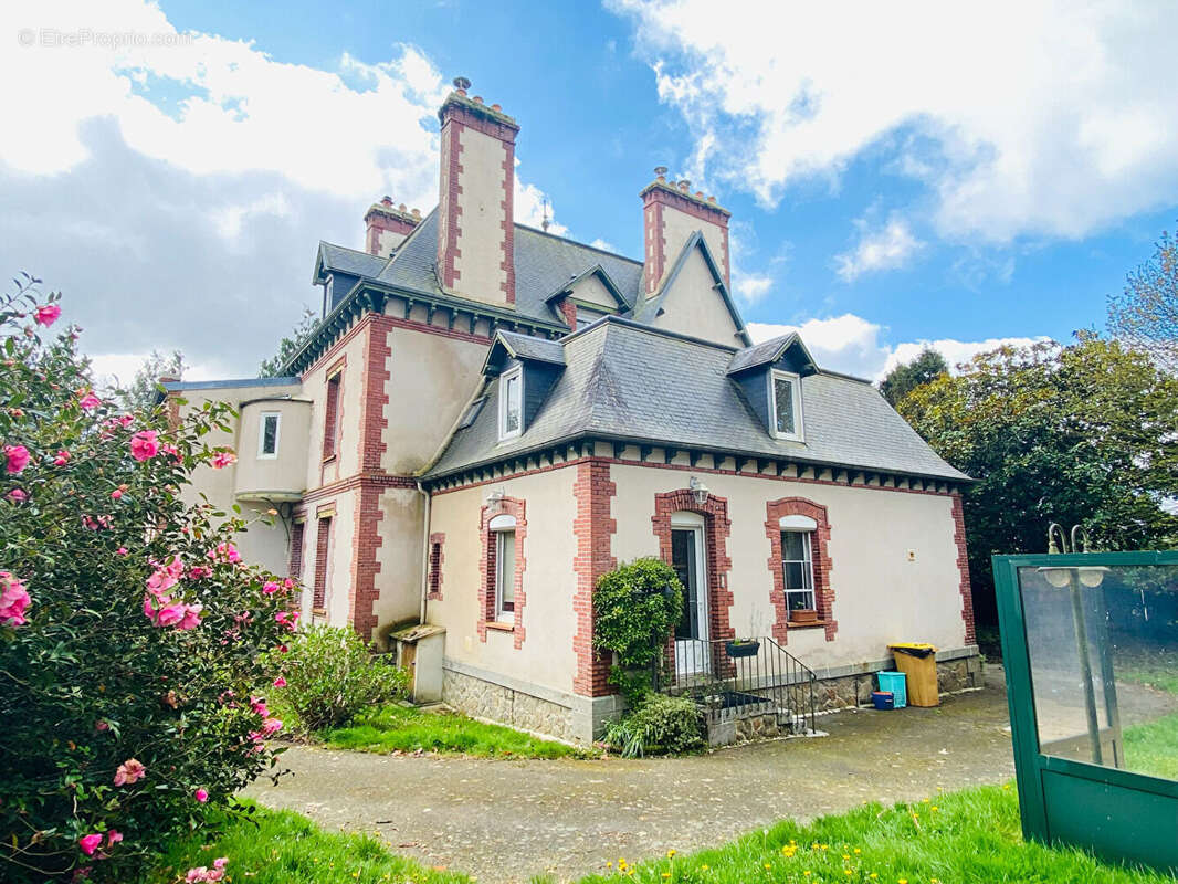 Maison à PLOEUC-SUR-LIE