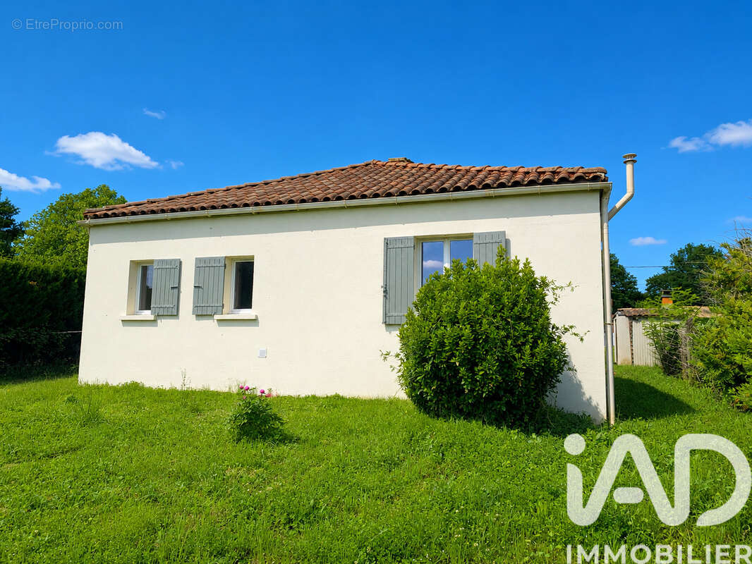 Photo 4 - Maison à LE BUGUE