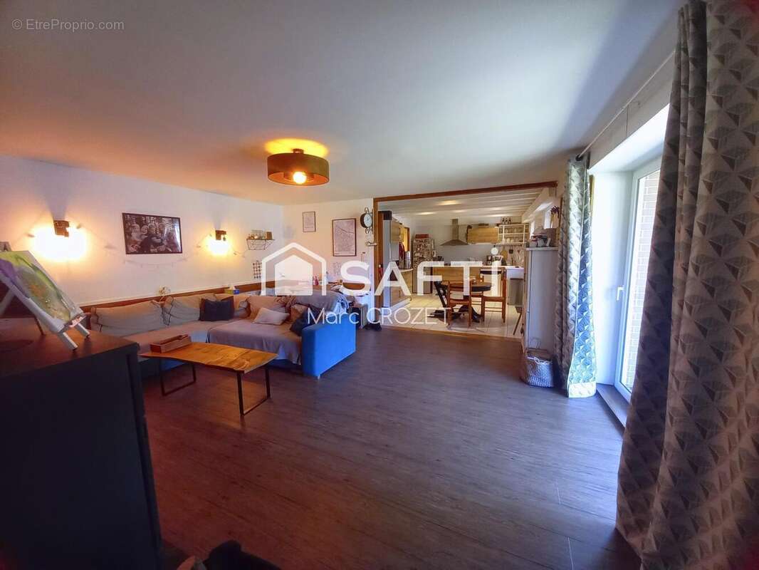 Maison 200 m² à Ouroux  - photo 5