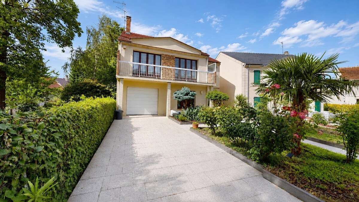 Maison à VILLEMOMBLE