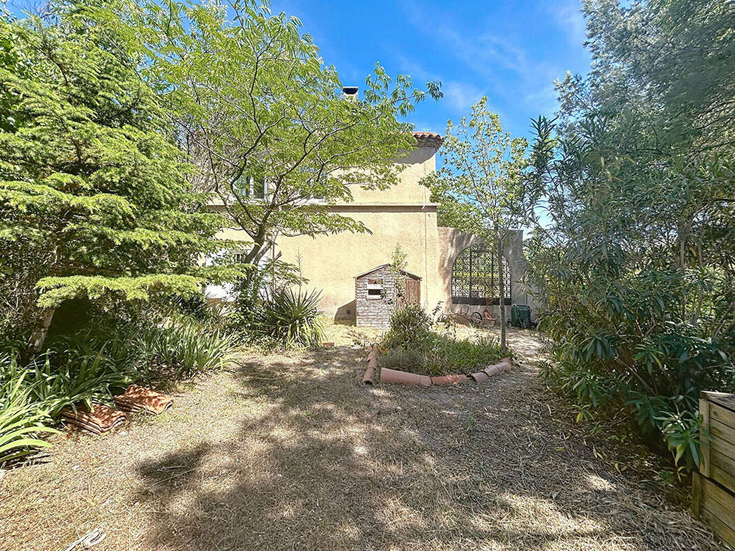 Maison à SAINT-VICTORET