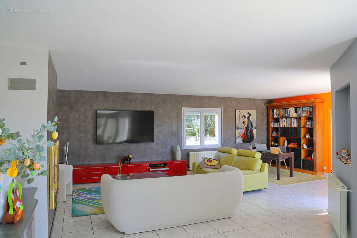 Maison à MESCHERS-SUR-GIRONDE