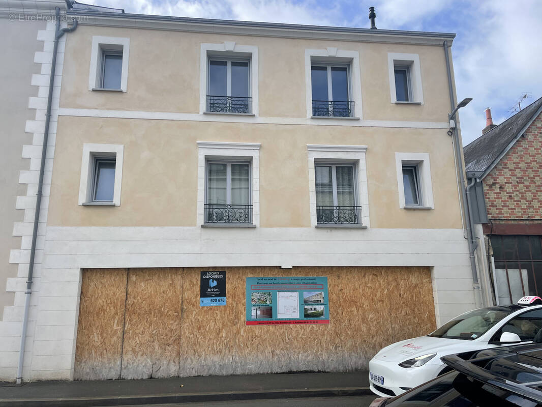 Commerce à LA FERTE-BERNARD