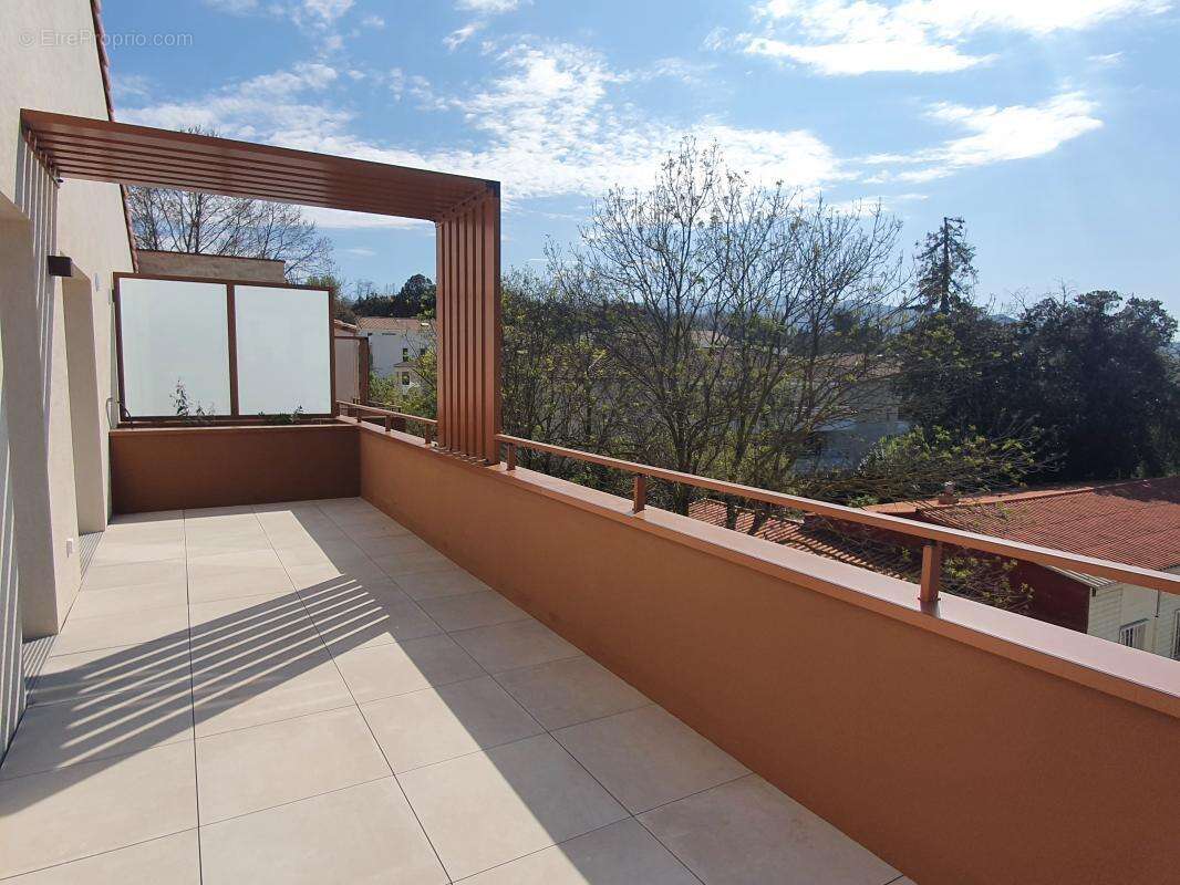 Appartement à MARSEILLE-11E