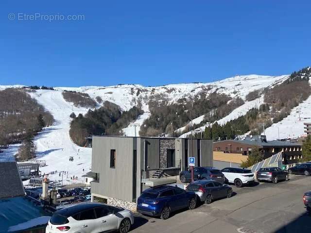 Appartement à BESSE-ET-SAINT-ANASTAISE
