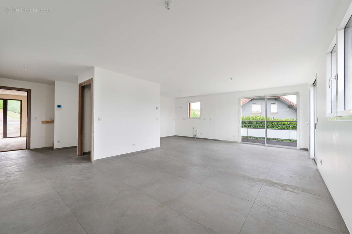 Appartement à LOVAGNY