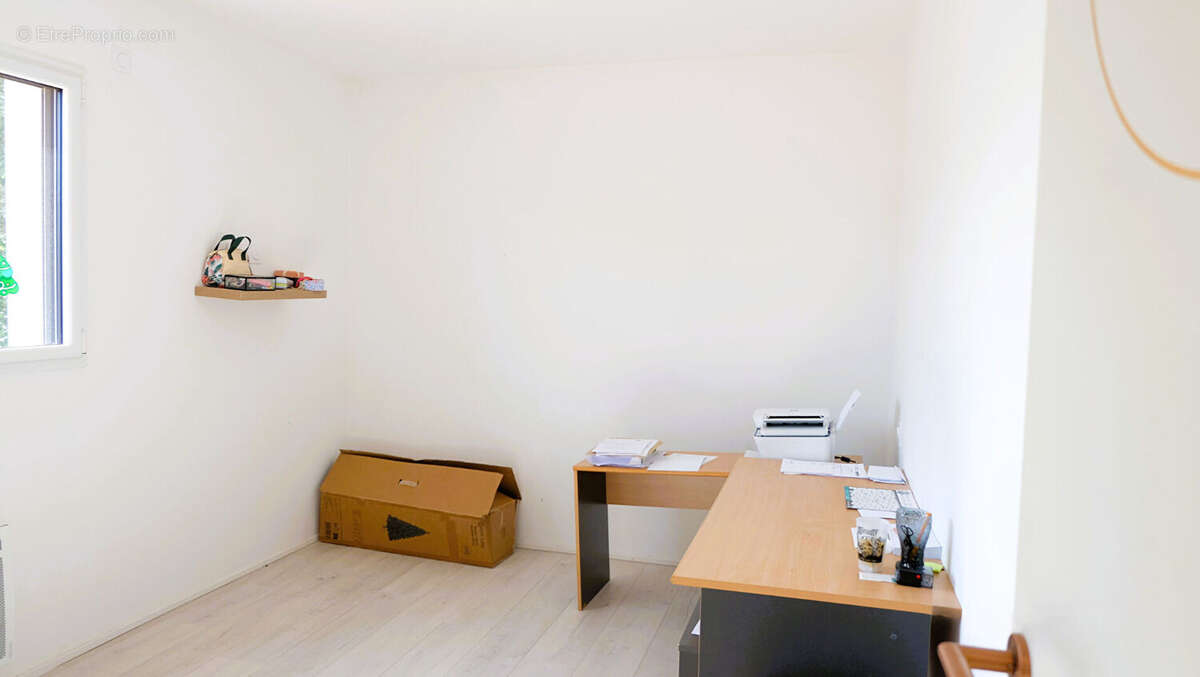 Maison à BEAULIEU-SOUS-LA-ROCHE