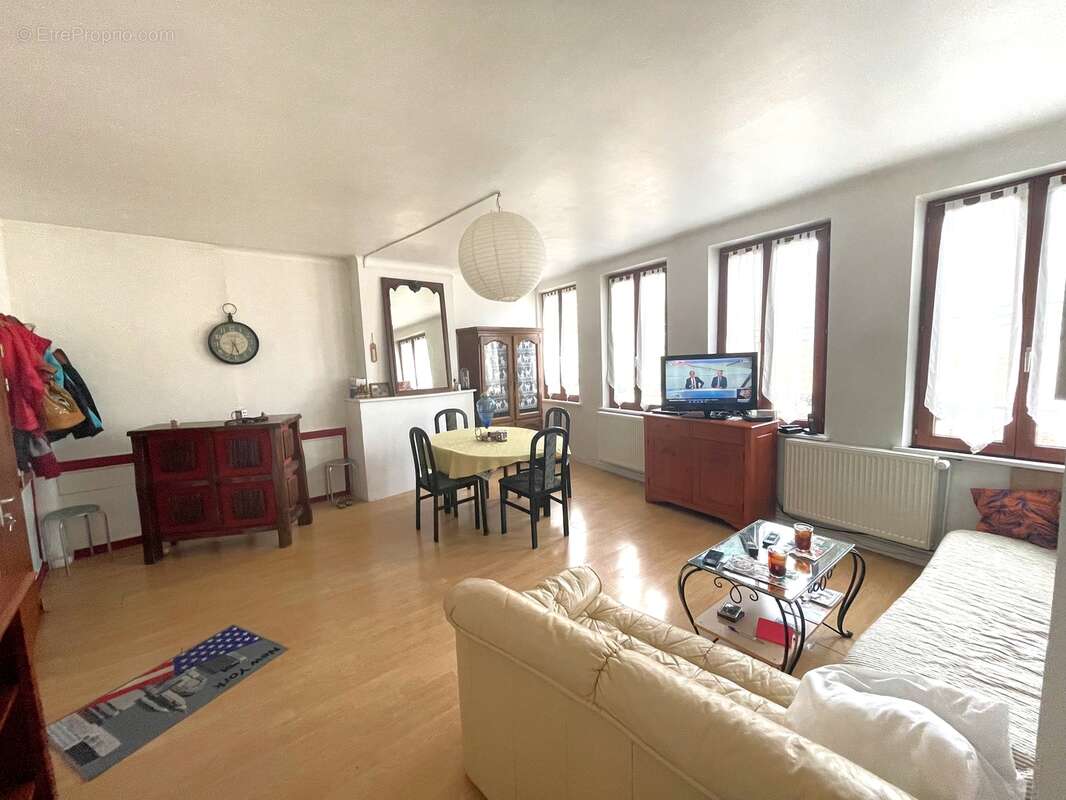 Appartement 120 m² à Givet  - photo 32
