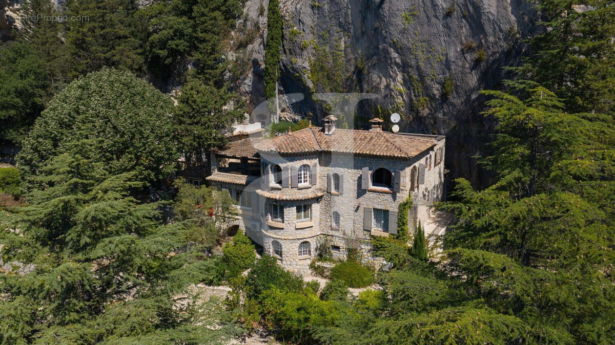 Maison à VAISON-LA-ROMAINE