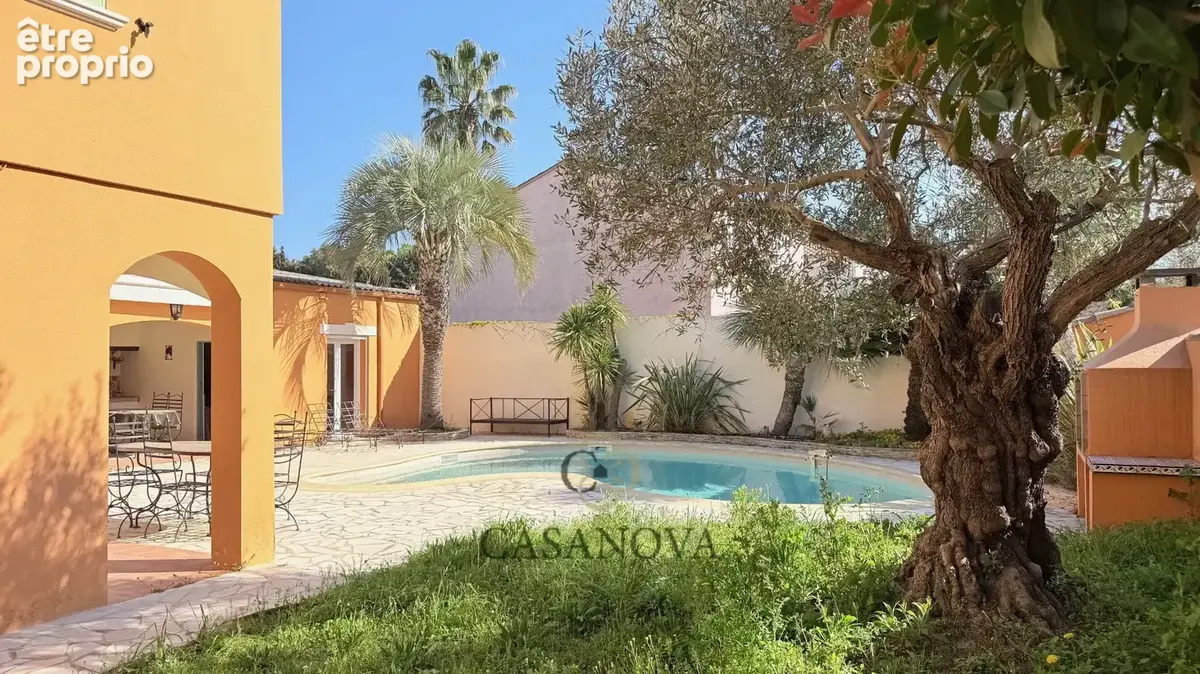 Lattes proche Montpellier - Villa rénovée avec piscine chauffée et dépendances - photo 3