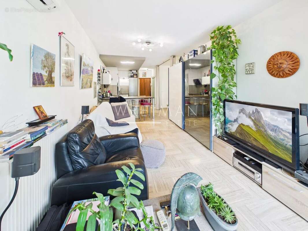 Appartement à VILLENEUVE-LOUBET
