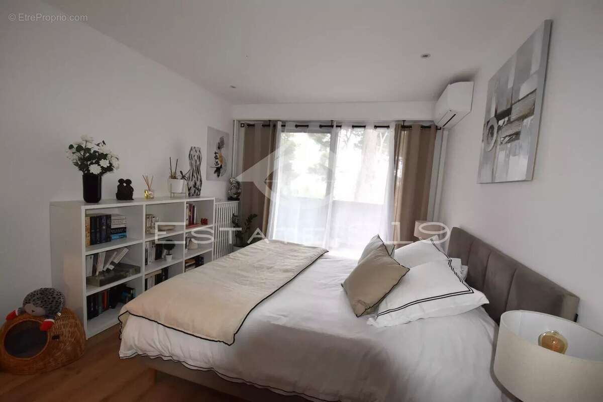 Appartement à LE CANNET