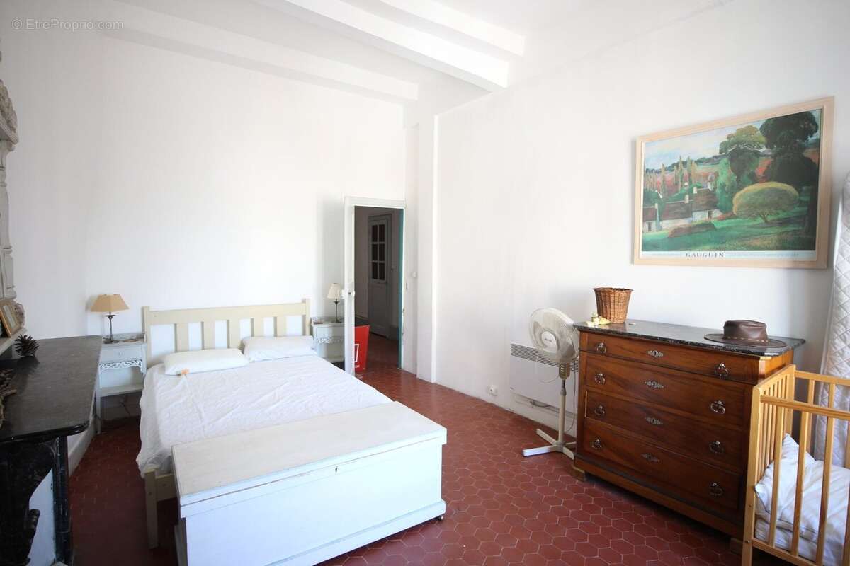 Maison à NISSAN-LEZ-ENSERUNE