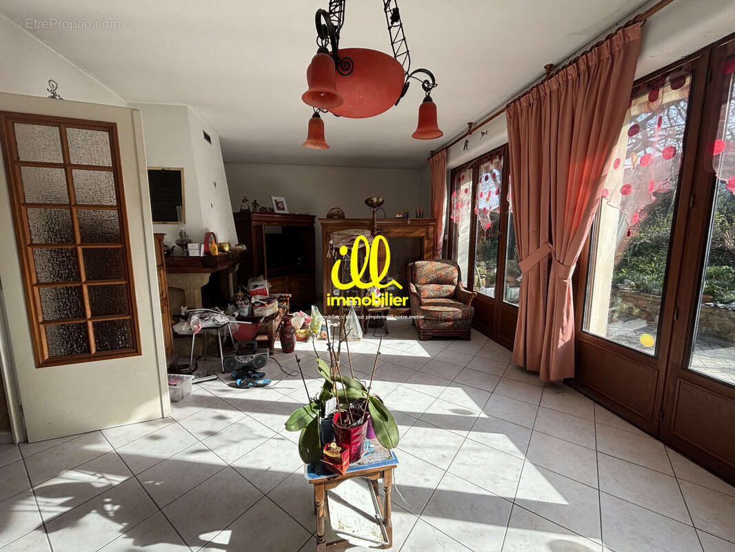 Maison 93 m² à Charleville-Mezieres  - photo 2