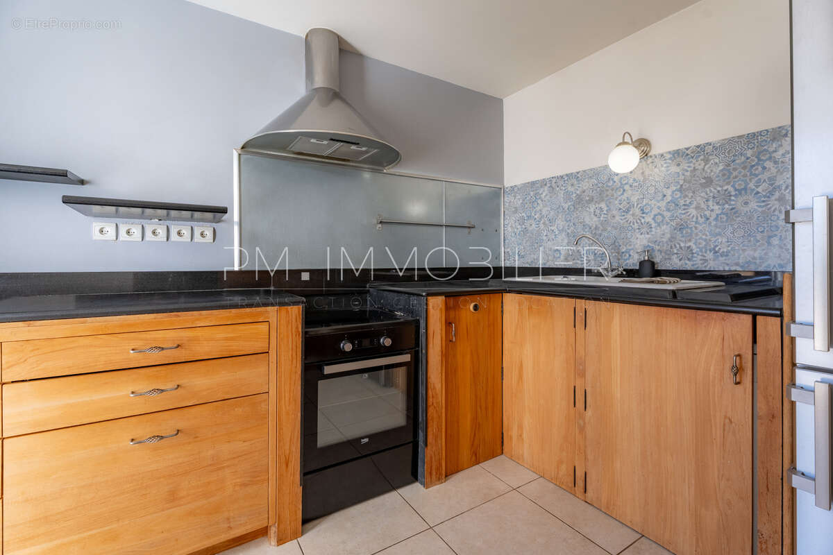 Appartement à MARSEILLE-12E
