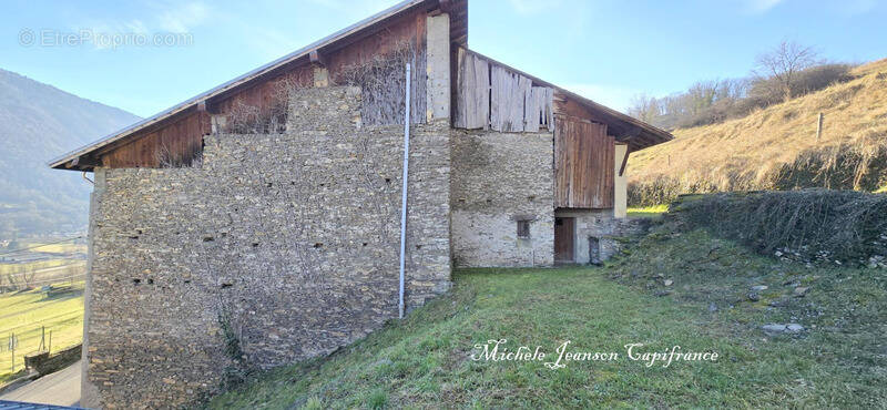 Maison à BETTON-BETTONET