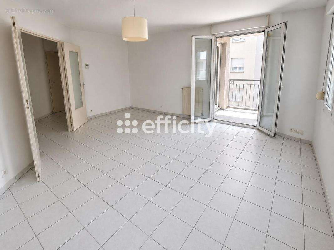 Appartement à VILLEURBANNE