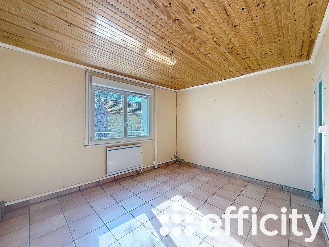 Maison à SAINT-MARTIN-D&#039;ESTREAUX