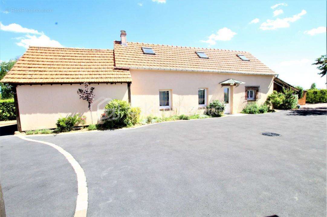 Maison à ILLIERS-COMBRAY