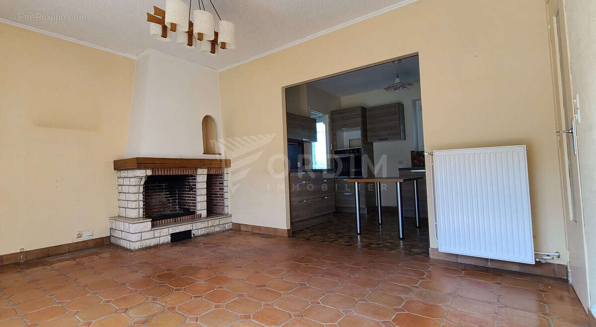 Maison à MESVES-SUR-LOIRE