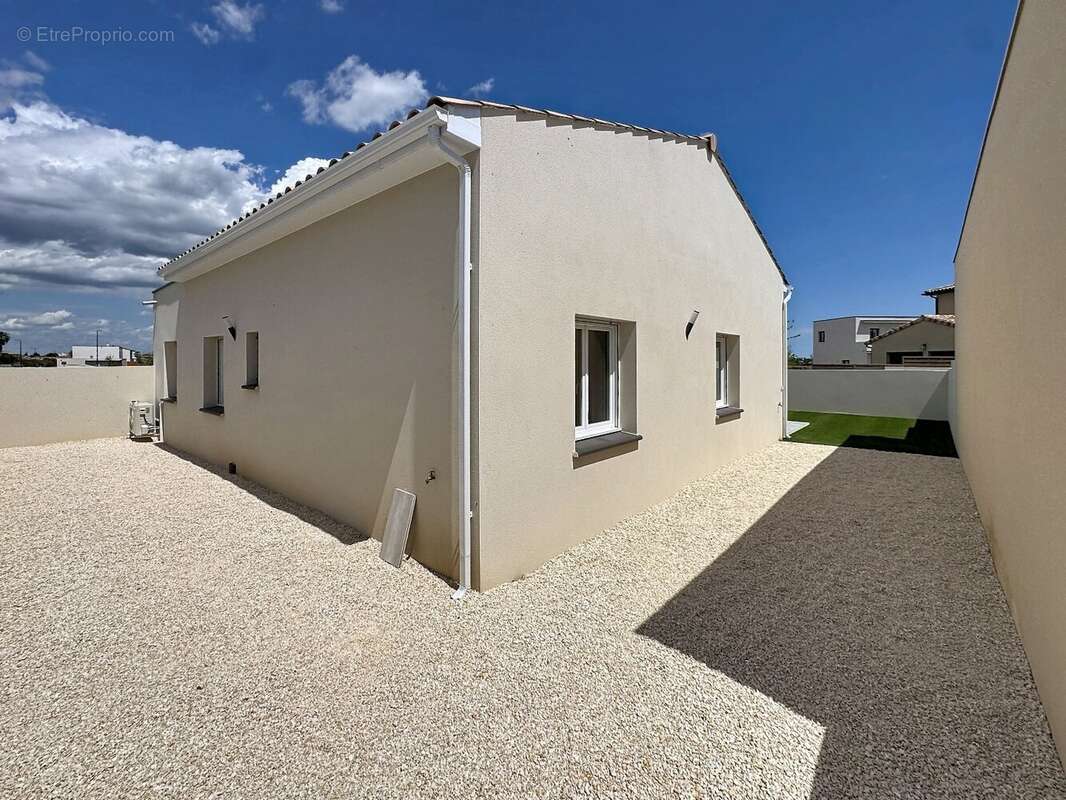 Maison à SAUVIAN
