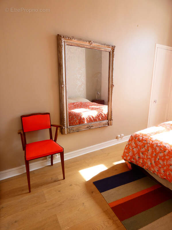 Appartement atypique avec jardin de 200 m2 - photo 6