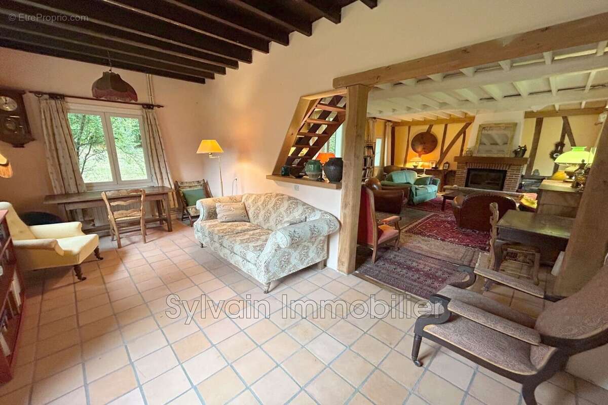 Maison à GRANDVILLIERS