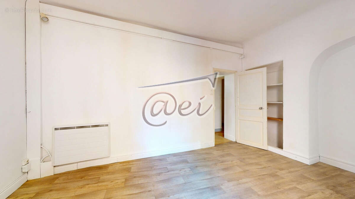 Appartement à SAINT-MAXIMIN-LA-SAINTE-BAUME