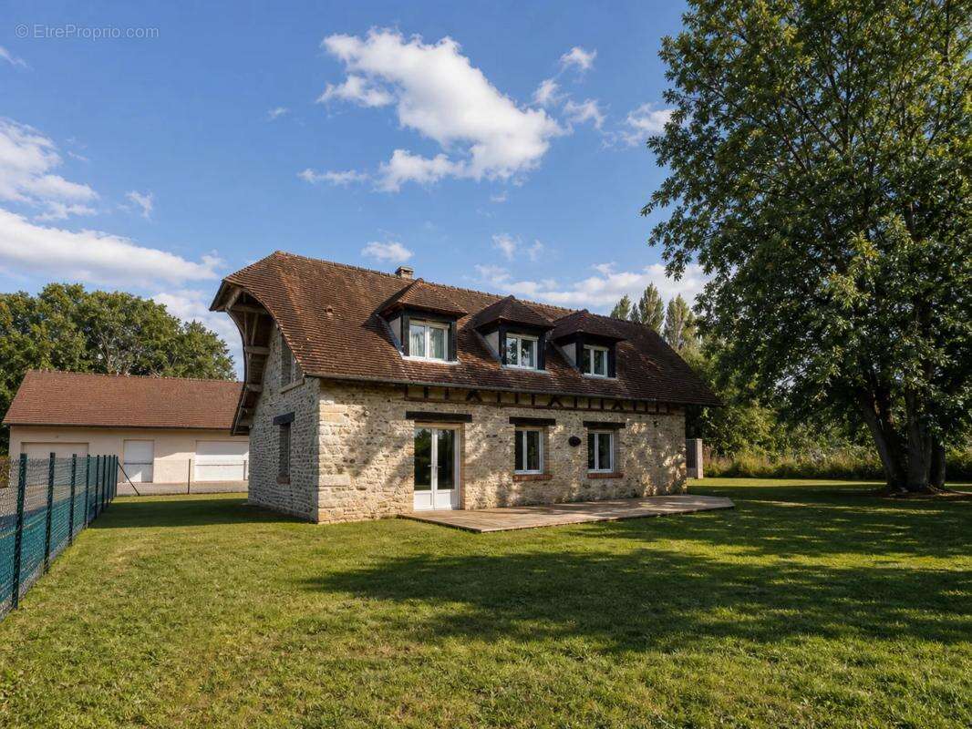 Maison de 5 pièces de 117 m² à Hardencourt-Cocherel - photo 7