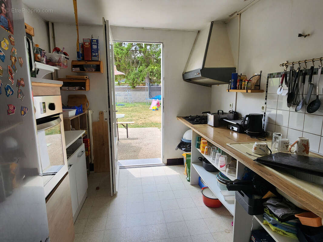 Maison 75 m² à Longpre-Les-Corps-Saints  - photo 2