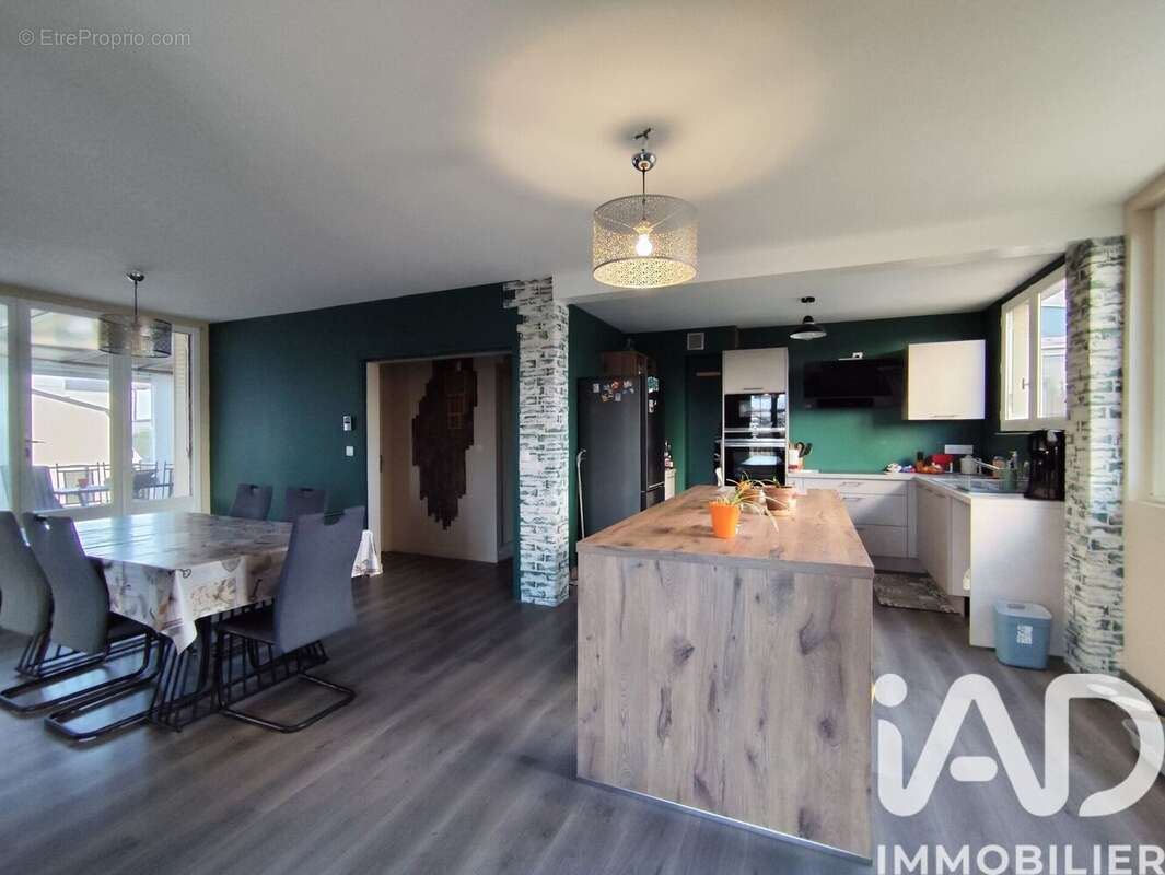 Photo 2 - Maison à SAINT-JEAN-DE-LA-RUELLE