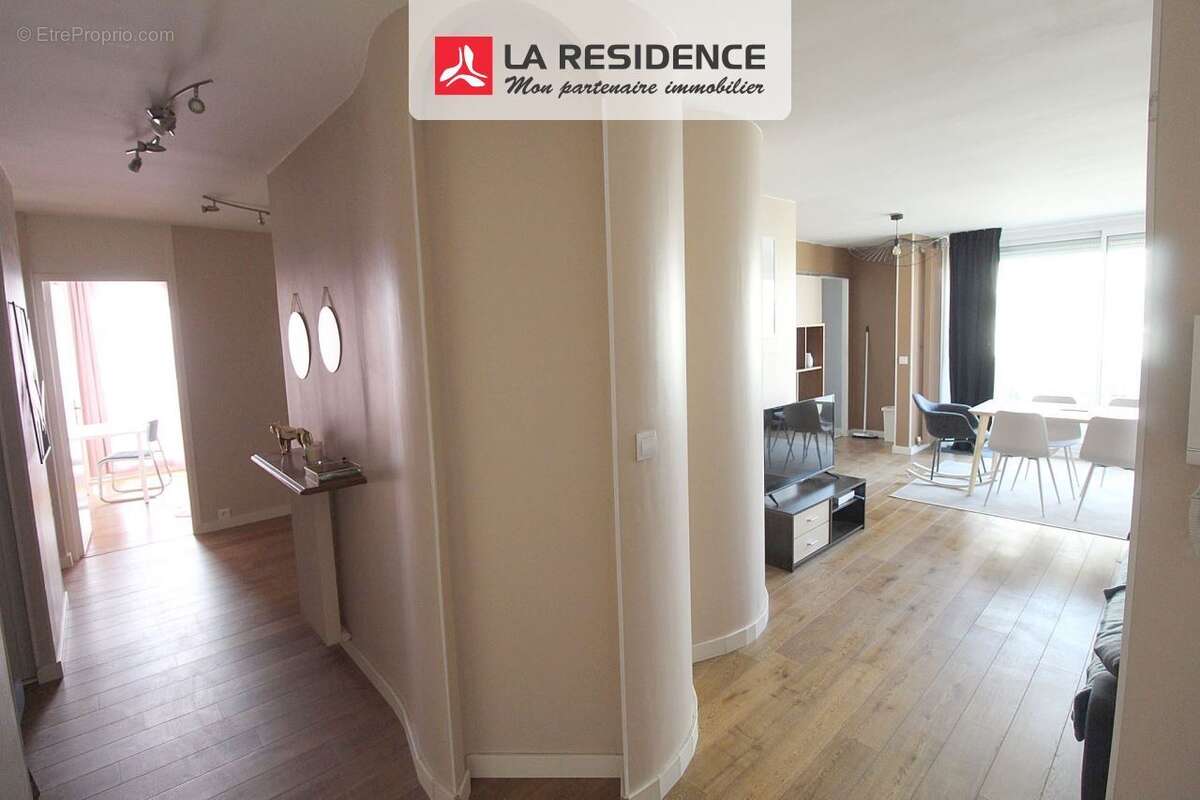 Appartement à ELANCOURT