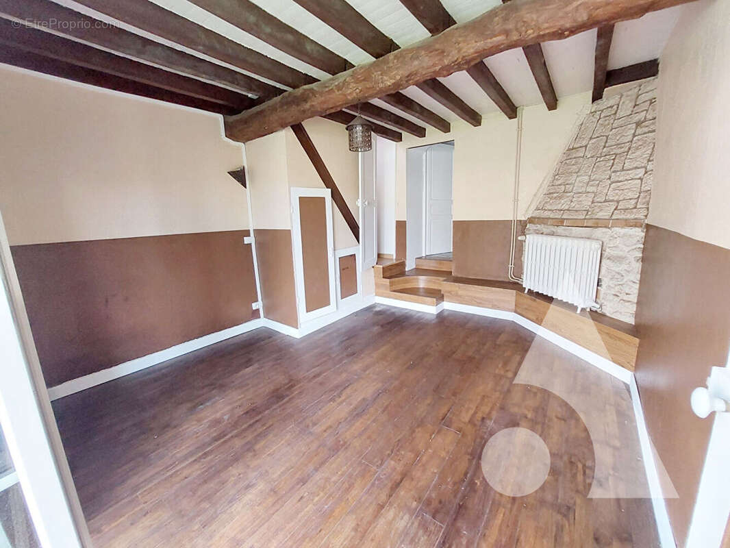 Maison à PIERREFONDS