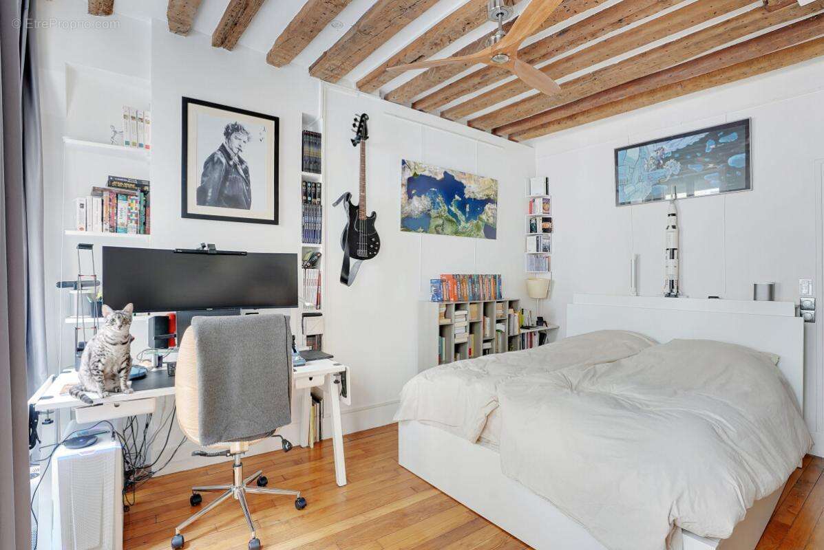 Appartement à PARIS-2E
